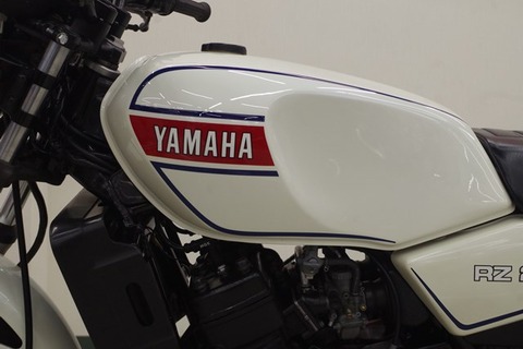 憧れのバイクってありますか？【YAMAHA RZ250入荷】 | 中古・新車 