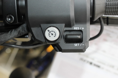 ホンダ REVEL 1100 クルーズコントロール