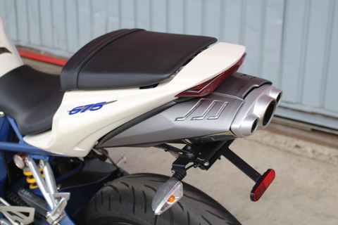 DAYTONA 675サイレンサー