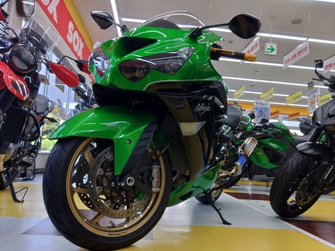 カワサキ Ninja ZX-14R ハイグレード 展示中です 名前の由来  