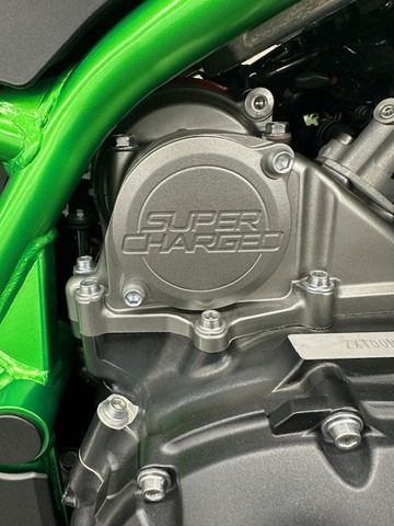 カワサキ ZH2 スーパーチャージャー