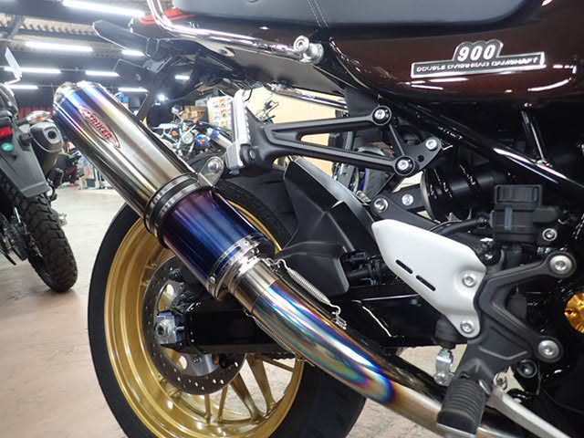 ストライカー製フルエキゾーストマフラー