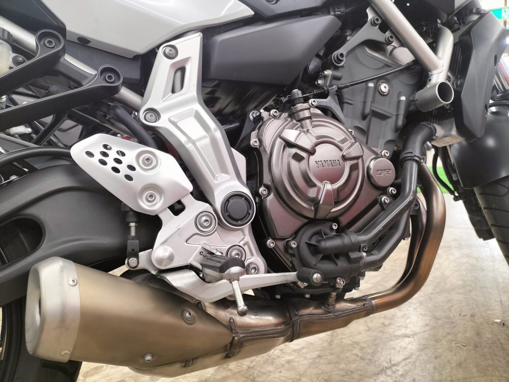 YAMAHA MT-07 エンジン