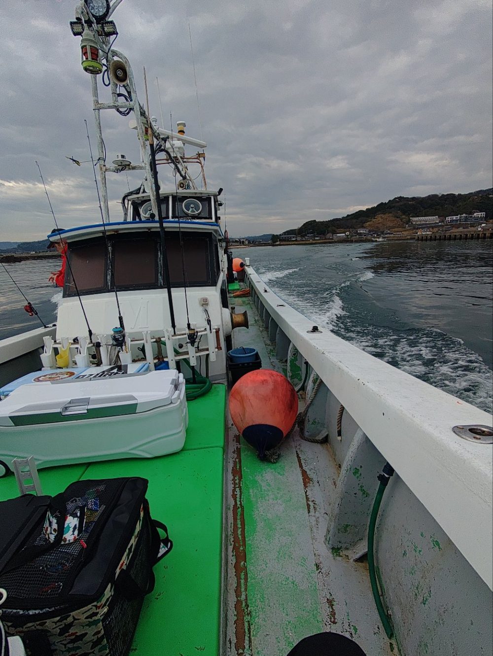 釣り船