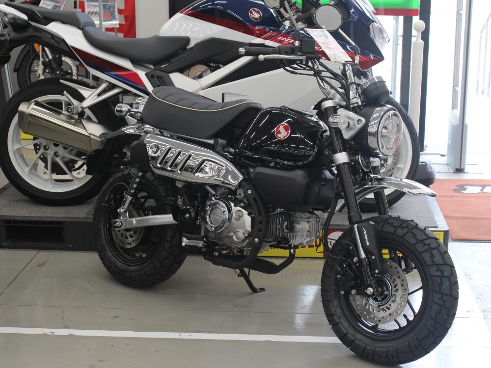 黒いタンクだけどシルバーとはこれいかに【HONDA モンキー125】 | 中古  