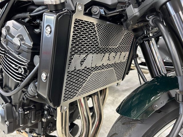 Z900RSラジエタースクリーン