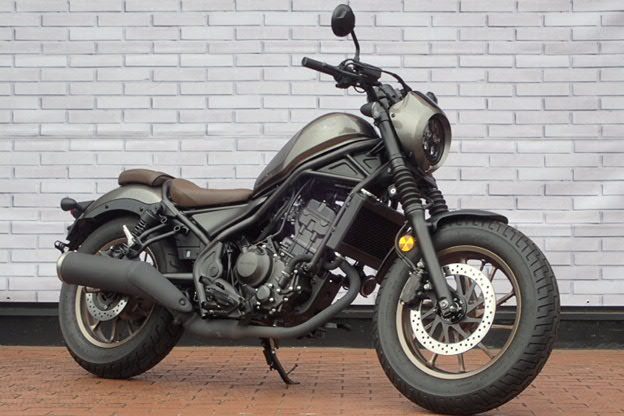 レブル250SE