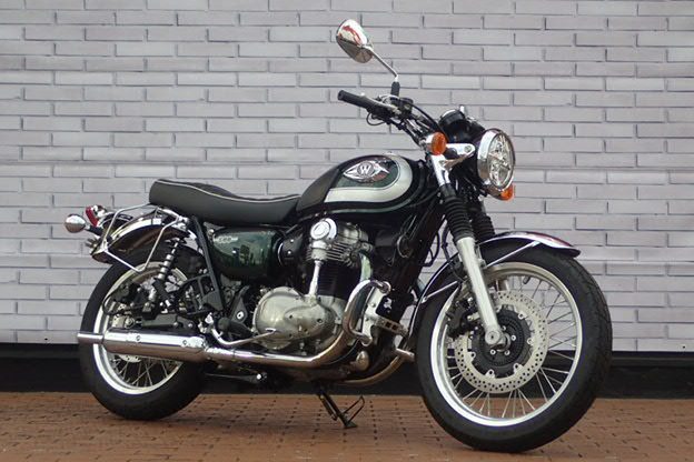 W800