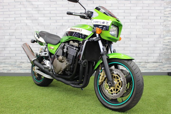 素敵な相棒と走ろう！　KAWASAKI　ZRX1200R
