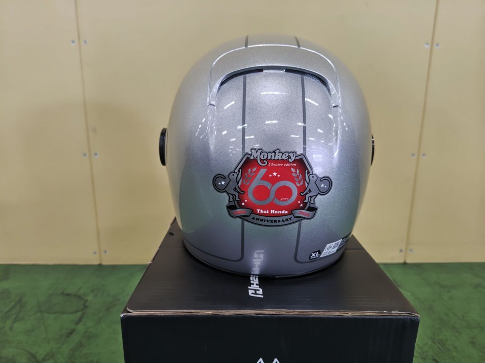 クロームモンキーレガシーヘルメットその2