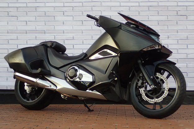 バイク館武蔵村山店　新入荷情報！コックピットポジション！［ホンダ NM4-02］