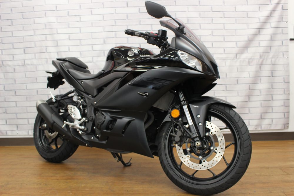 前後タイヤ新品！YZF-R25！通販できます！お問い合わせください＾＾