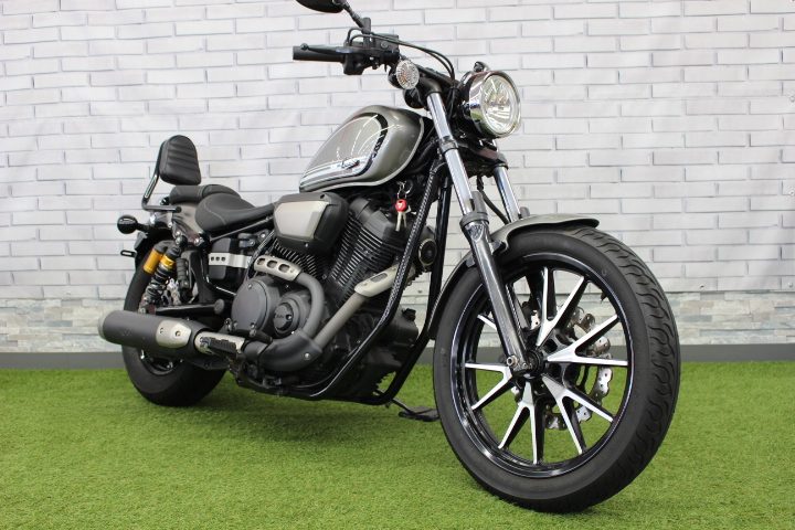 スリムなのに存在感のあるクルーザーモデル！YAMAHA BOLT