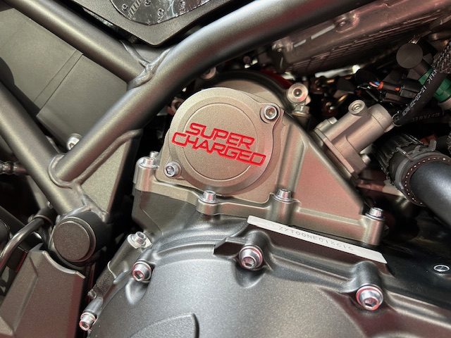 甲府店・前後タイヤ新品のお買い得車両★カワサキ「ZH2」ご紹介