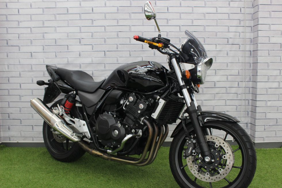 CB400SF