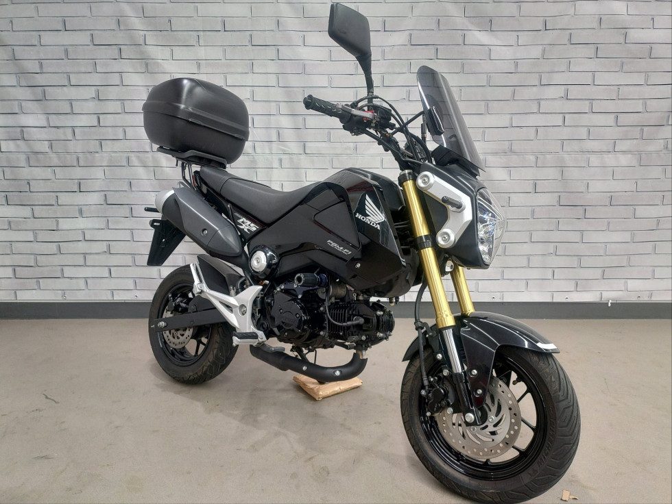 個性に個性を重ねて。ホンダGROMカスタム3種のご紹介。 | 中古 