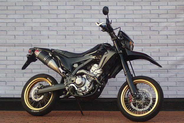 バイク館武蔵村山店　新入荷情報！街中ビュンビュン！［ホンダ CRF250M］