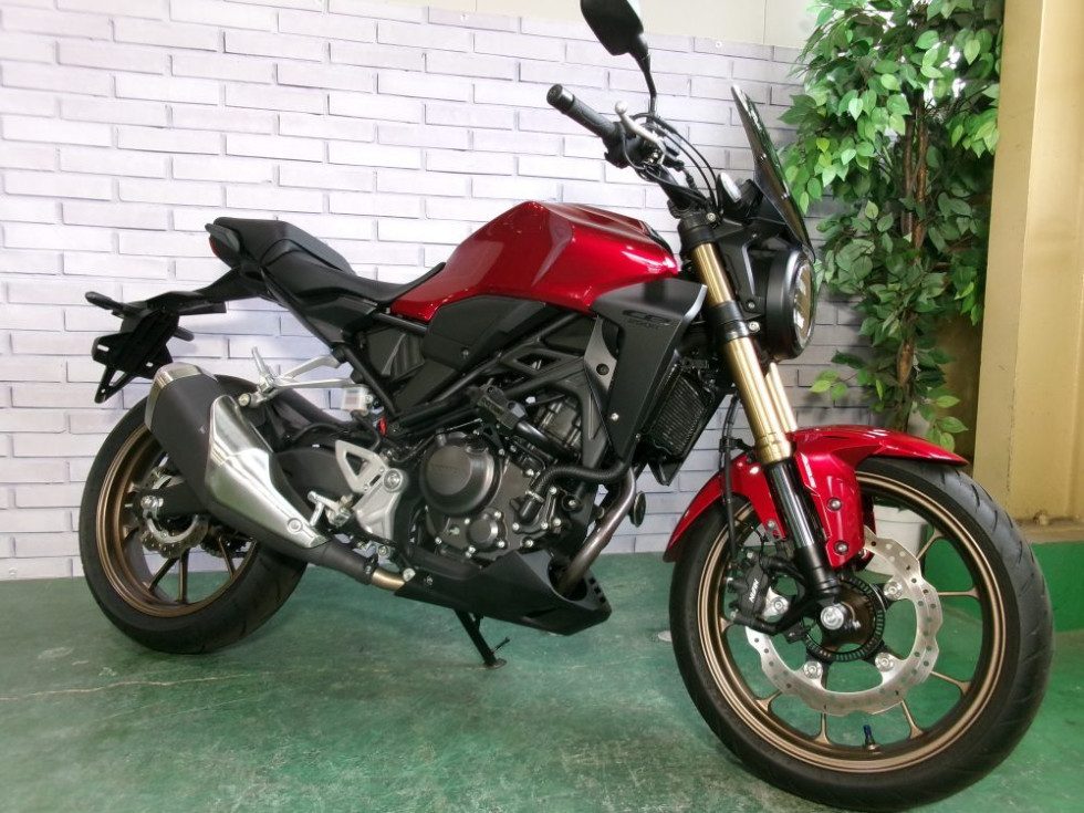 【浦和店】◆◇ネオレトロな雰囲気と現代的なシャープさを融合　CB250R◇◆