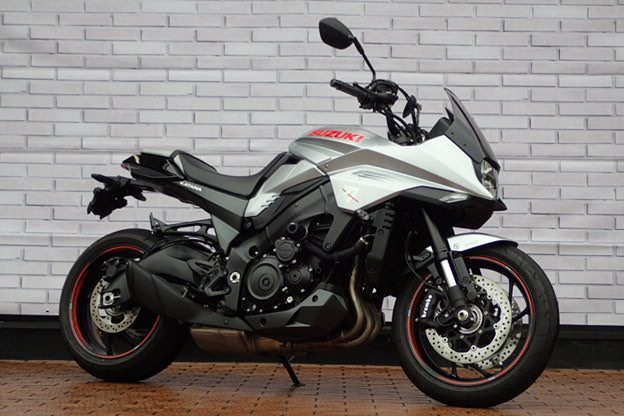 バイク館武蔵村山店　新入荷情報！新世代バイク！［スズキ KATANA（カタナ）］