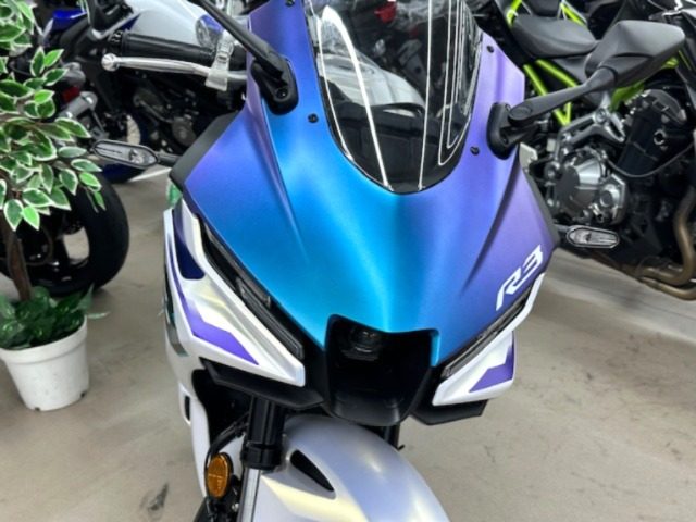 YZF-R3 マットイエローイッシュホワイトパール