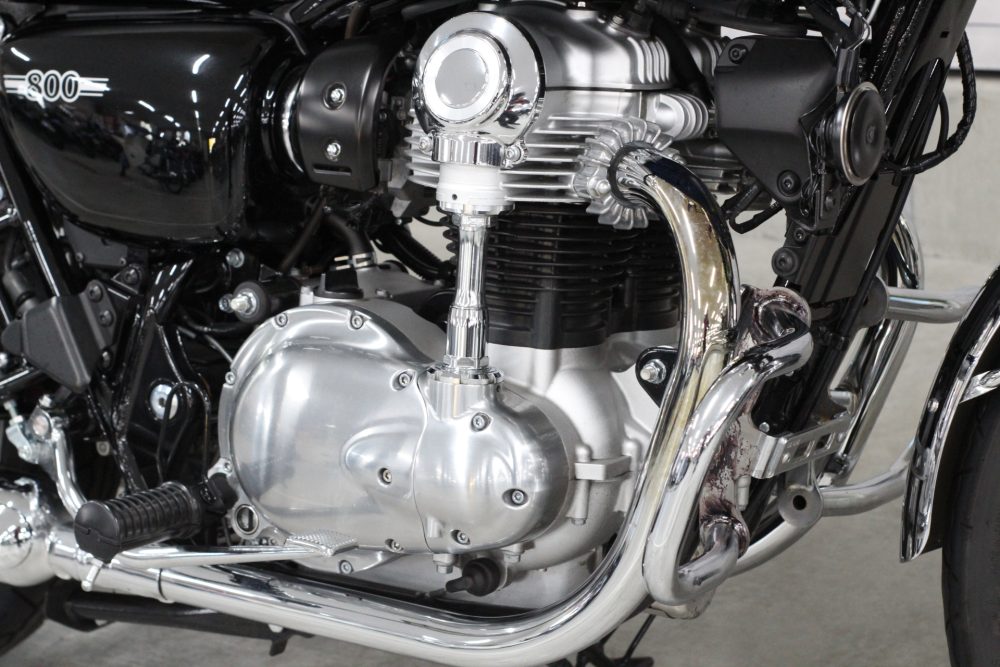 W800バーチカルツイン