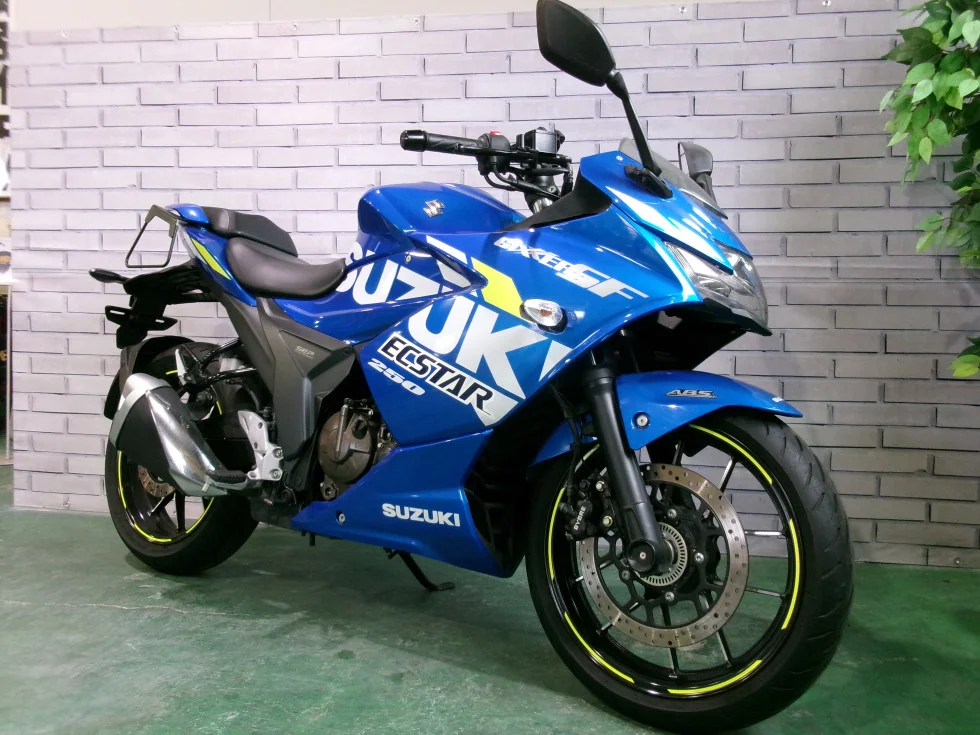 【浦和店】◆◇軽くてツーリングや街乗りにもオススメ　GIXXER 250 SF（ジクサー）◇◆