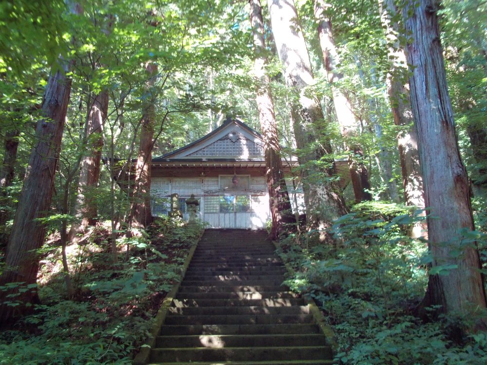 羽黒山神社本堂