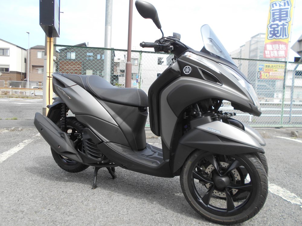 YAMAHA