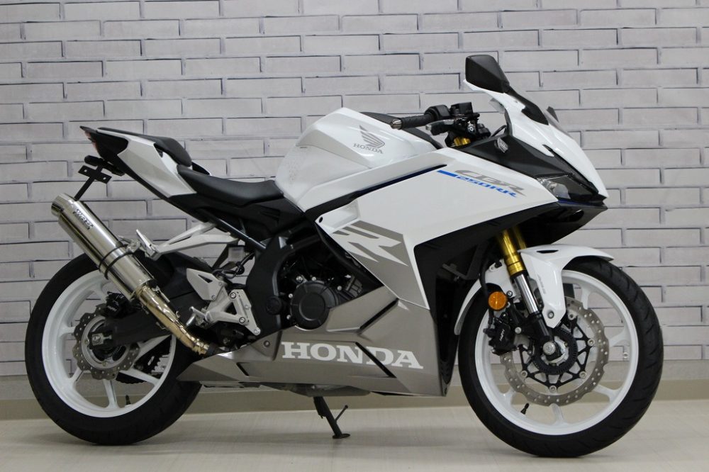 【金沢野々市店】カスタムいろいろ★ホンダCBR250RR！