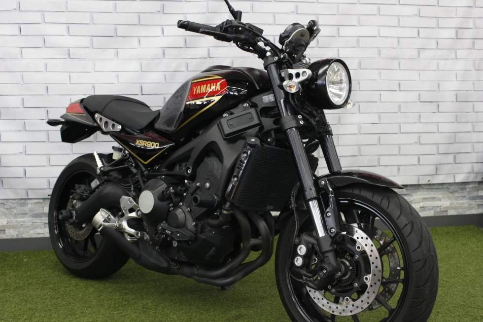 xsr900