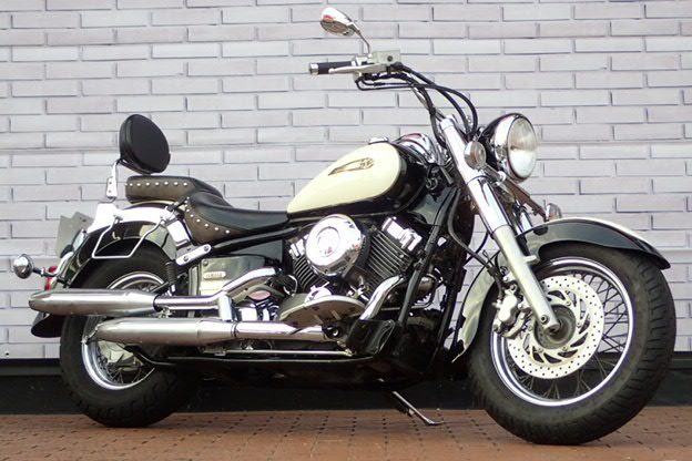 バイク館武蔵村山店　新入荷情報！アメリカン＆ネイキッド！【ヤマハ Drag Star 400 Classic/ホンダ CB1300 SUPER BOLD'OR】