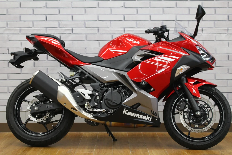 【港北ニュータウン店】夏も終わり…？★Ninja250★