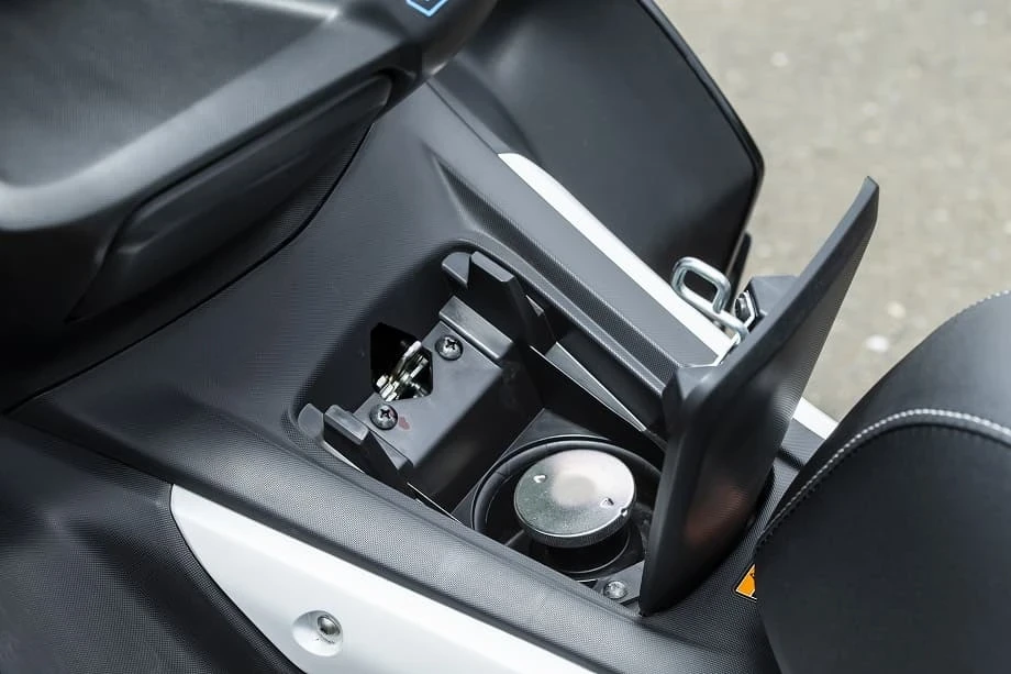 ヤマハ AEROX155 ABS（エアロックス） 【2022年 インドモデル