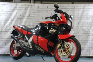 TZR250