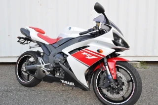 YZF-R1