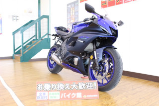 YZF-R7