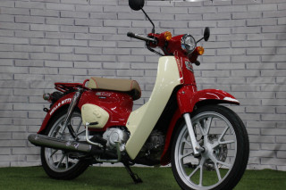 SUPER CUB 110 HELLO KITTY