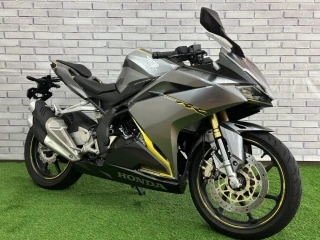 CBR250RR