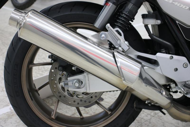 ホンダ CB400 SUPER FOUR REVO ABS（スーパーフォア） 【ETC/USB電源/エンジンガード/センタースタンド/セキュリティアラーム】の詳細  中古・新車バイクの販売・買取【バイク館SOX】