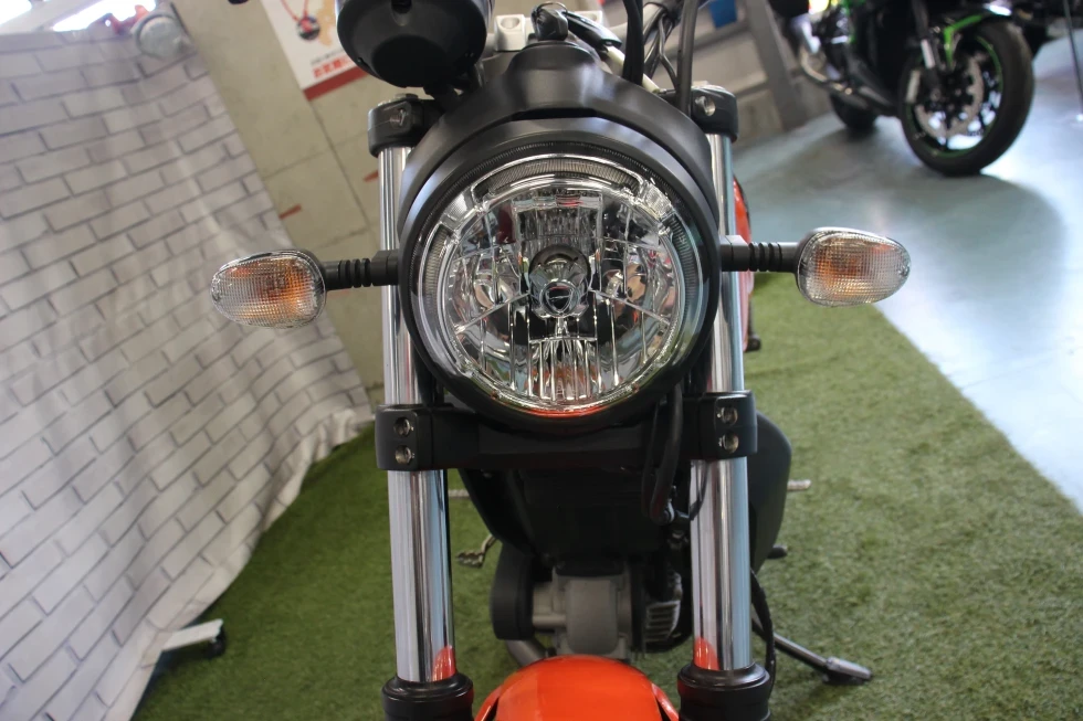 ドゥカティ SCRAMBLER SIXTY2（スクランブラー） 【☆通販可能☆ USB付