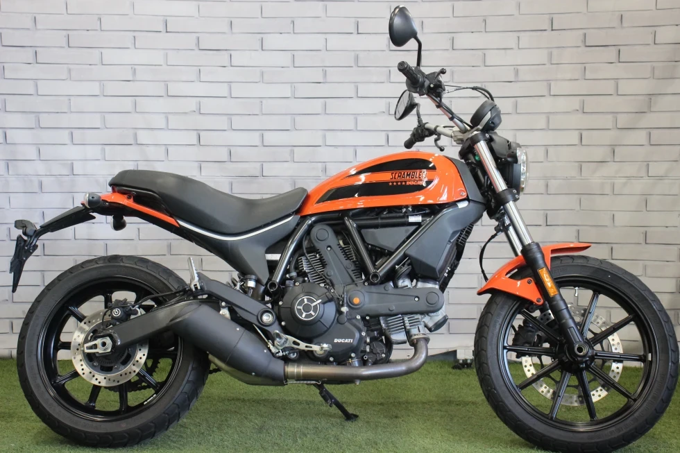 ドゥカティ SCRAMBLER SIXTY2（スクランブラー） 【☆通販可能☆ USB付