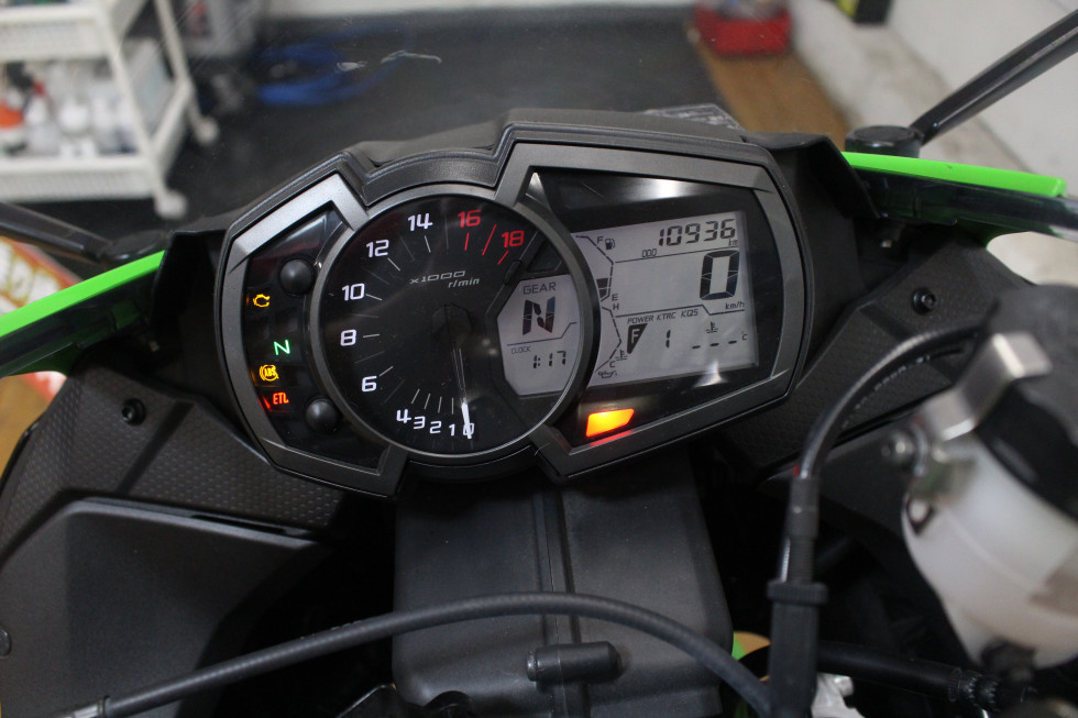適切な価格 カワサキ ZX-6R 【☆エンジンスライダー装備 2021年モデル ABS その他