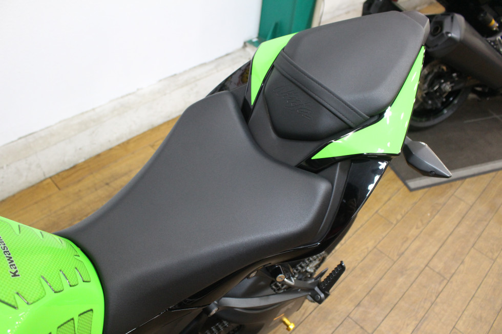 カワサキ ZX-6R ABS 2021年モデル 【☆エンジンスライダー装備