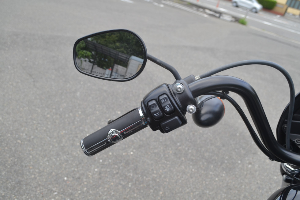 ハーレーダビッドソン XL1200NS Iron 【2018年モデル】サイド