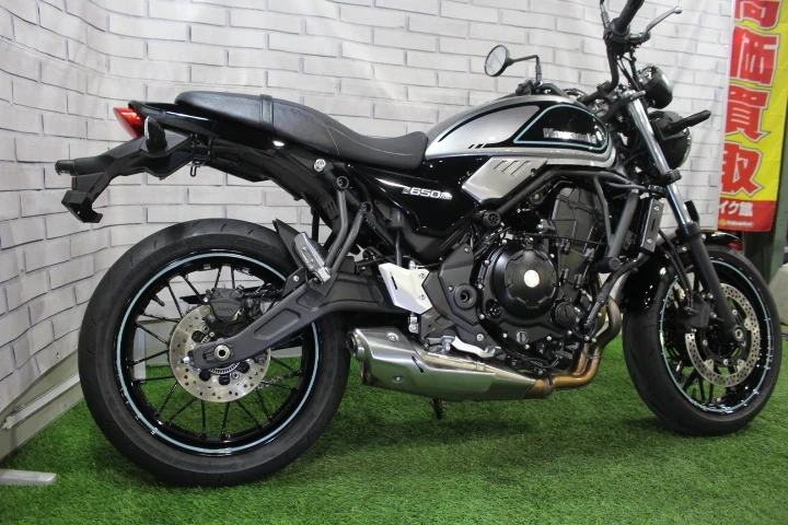 カワサキ Z650RS ノーマル車 ETC搭載【HP見た！で川口店限定特典有】の