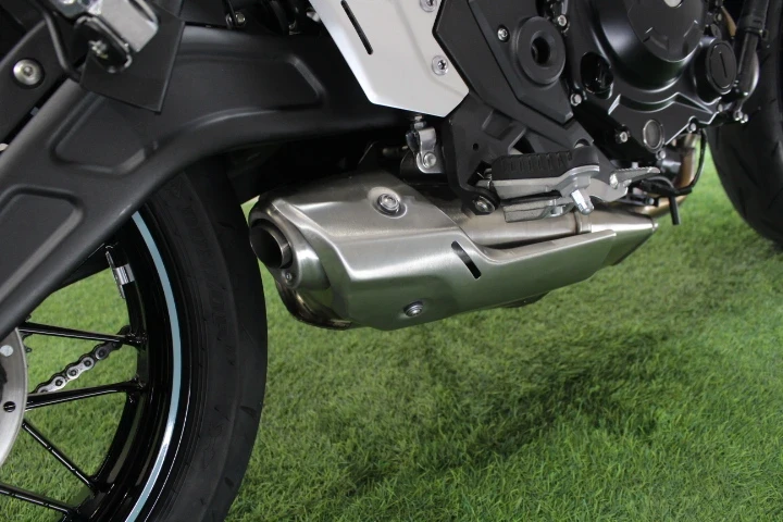 カワサキ Z650RS ノーマル車 ETC搭載【HP見た！で川口店限定特典有】の