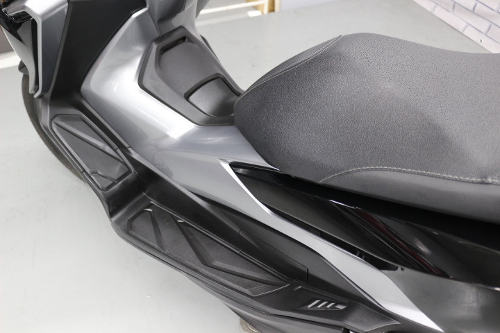 新車外し新品未使用ホンダ純正ノーマルウィンドスクリーンフォルツァＦＯＲＺＡ FORZA Si フォルツァ Si ロングスクリーン | エンデュランス