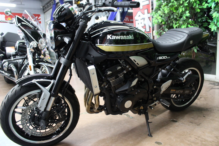 カワサキ Z900RS 【純正スライダー タイプCUSB電源】の詳細