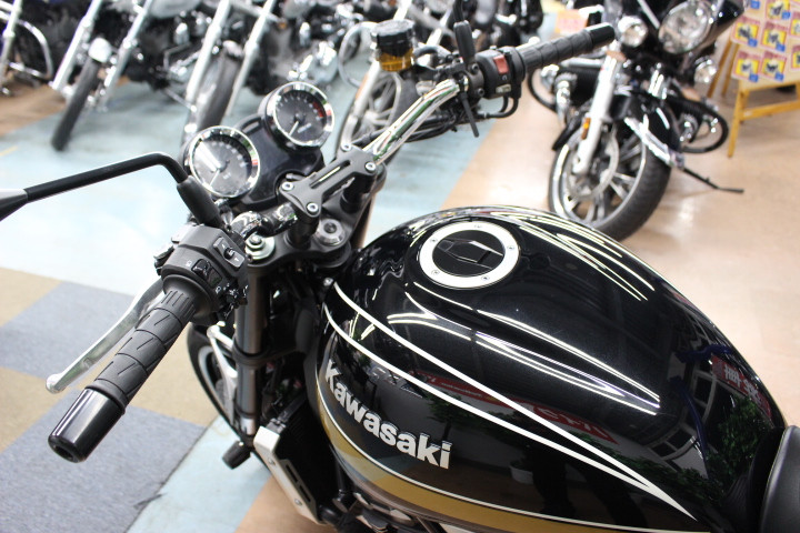 カワサキ Z900RS 【純正スライダー タイプCUSB電源】の詳細