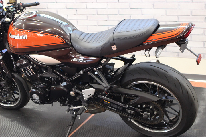 カワサキ Z900RS 【セパハン仕様 ロングテール カスタム多数】の
